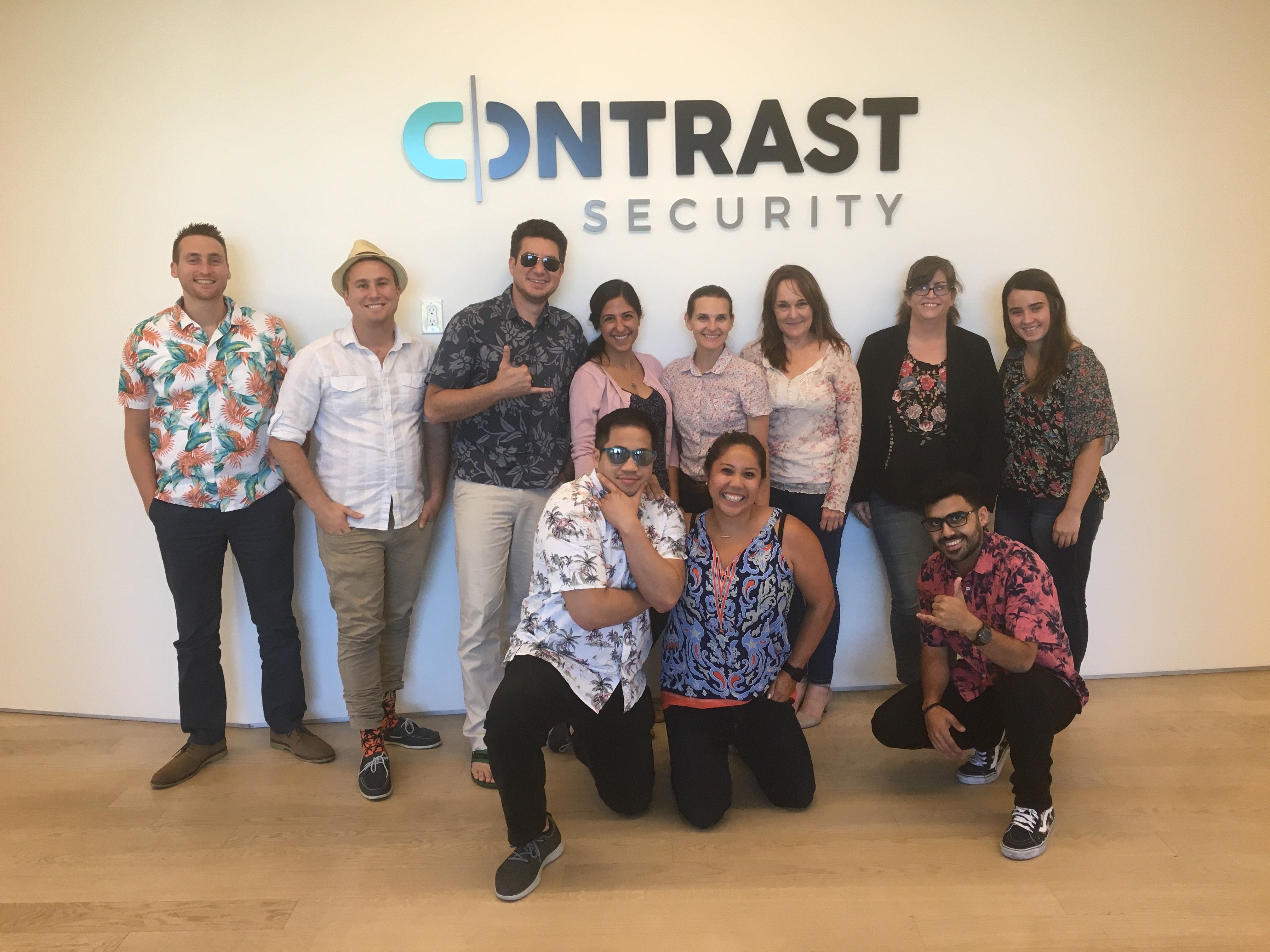 Contrast Los Altos Floral Friday